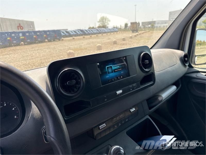 Mercedes-Benz Sprinter 314CDI Cargo Van Pakettiautot