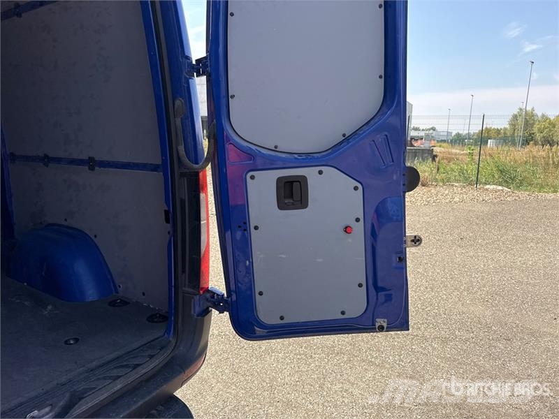 Mercedes-Benz Sprinter 311CDI Cargo Van Utilitaire