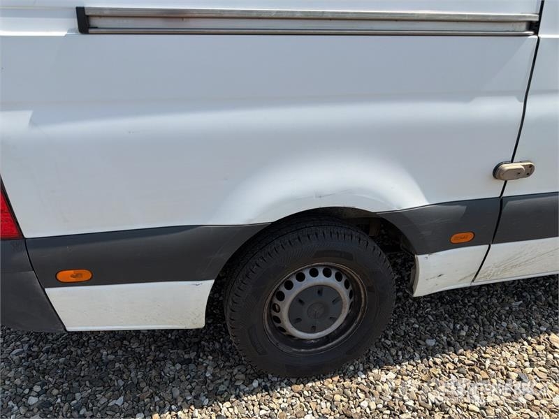 Mercedes-Benz Sprinter 314CDI Cargo Van Pakettiautot