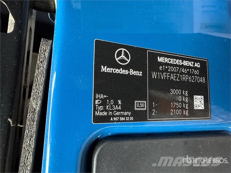 Mercedes-Benz Sprinter 211 CDi Cargo Van Lieferwagen