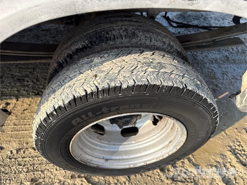 Mercedes-Benz SPRINTER Cargo Van (Inoperable) شاحنة مقفلة