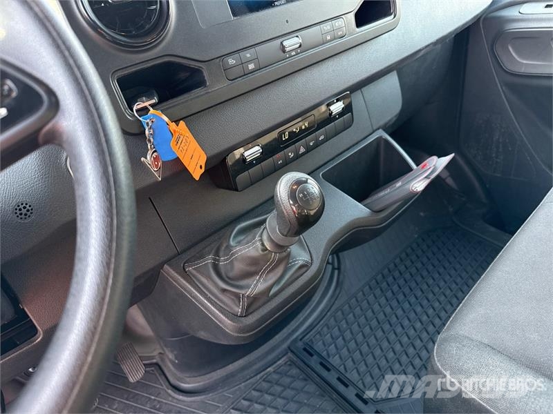 Mercedes-Benz Sprinter 311CDI Cargo Van Utilitaire