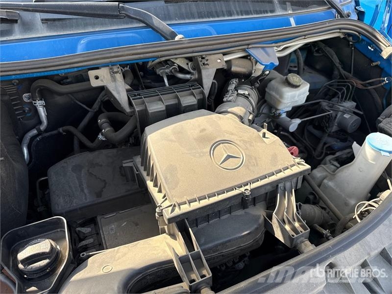 Mercedes-Benz Sprinter 211 CDi Cargo Van Lieferwagen