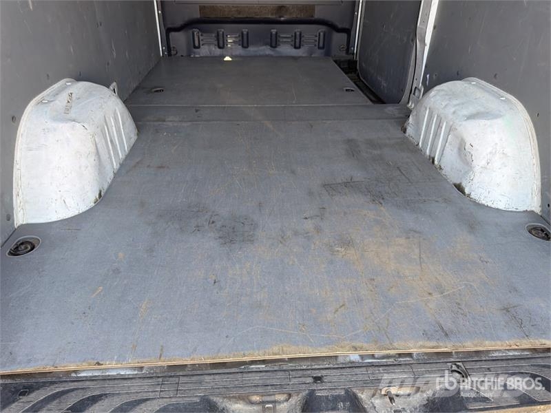 Mercedes-Benz Sprinter 314CDI Cargo Van Pakettiautot