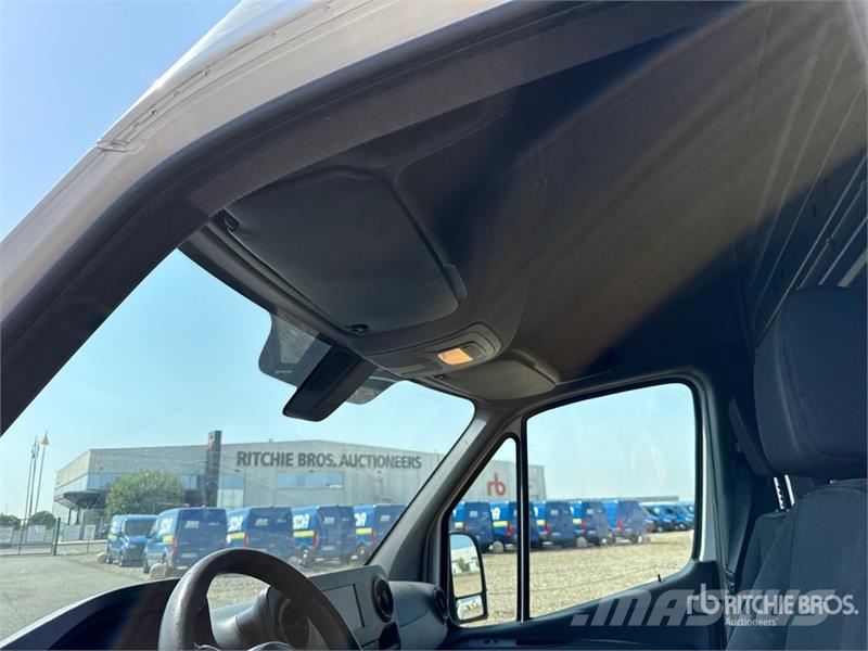 Mercedes-Benz Sprinter 314CDI Cargo Van Pakettiautot