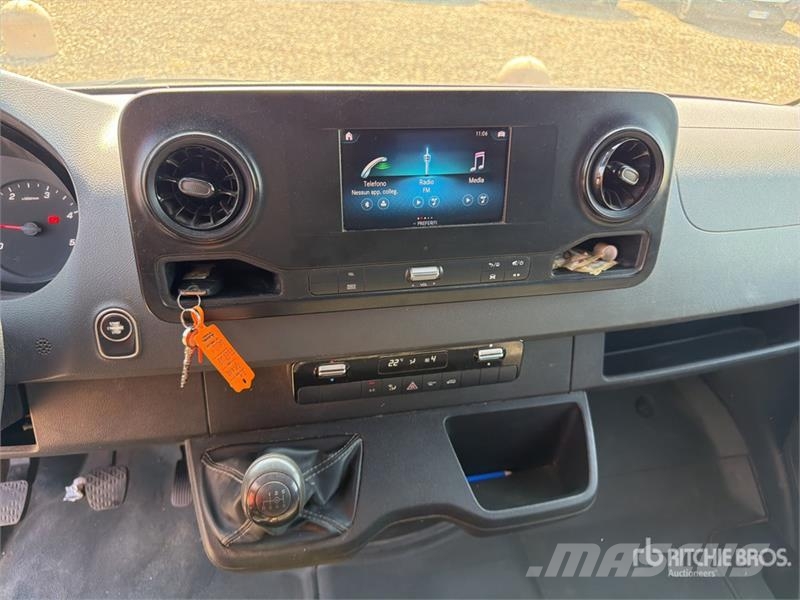 Mercedes-Benz Sprinter 314CDI Cargo Van Pakettiautot