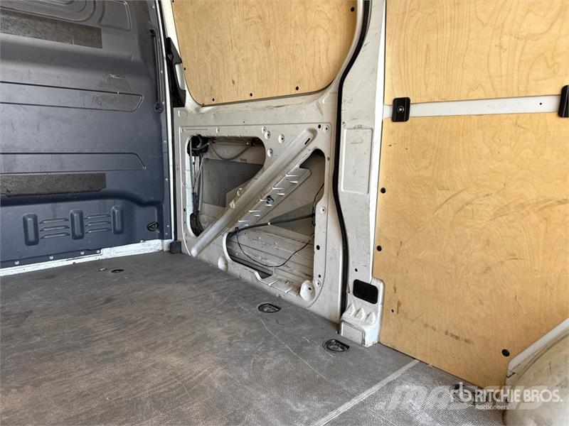 Mercedes-Benz Sprinter 311CDI Cargo Van Utilitaire