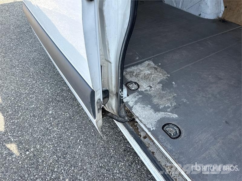 Mercedes-Benz Sprinter 311CDI Cargo Van Utilitaire