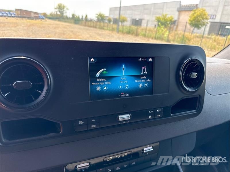 Mercedes-Benz Sprinter 211 CDi Cargo Van Utilitaire