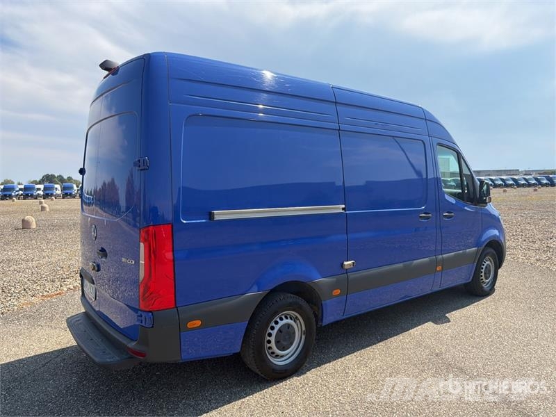 Mercedes-Benz Sprinter 311CDI Cargo Van Utilitaire