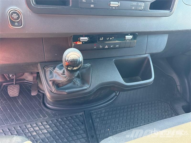 Mercedes-Benz Sprinter 211 CDi Cargo Van Pakettiautot
