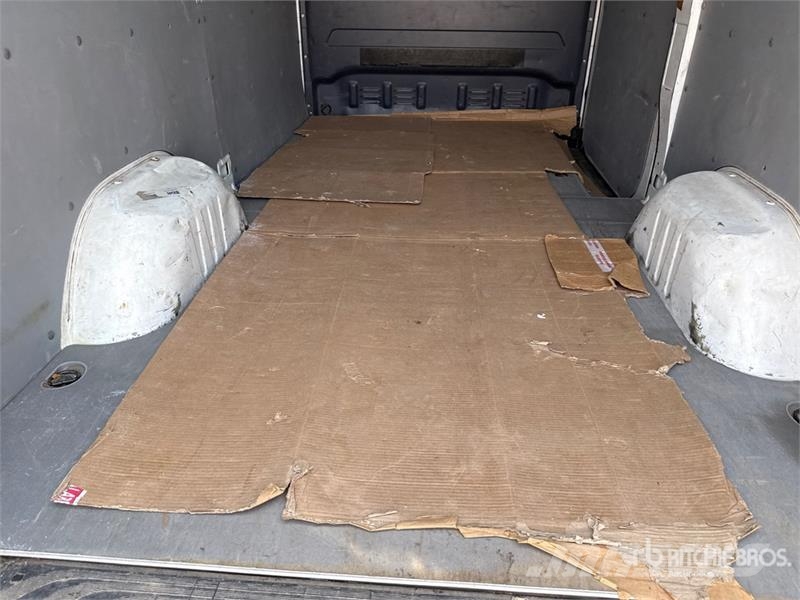 Mercedes-Benz Sprinter 314CDI Cargo Van Pakettiautot
