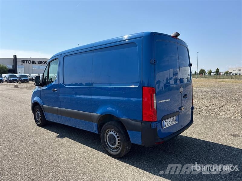 Mercedes-Benz Sprinter 211 CDi Cargo Van Utilitaire