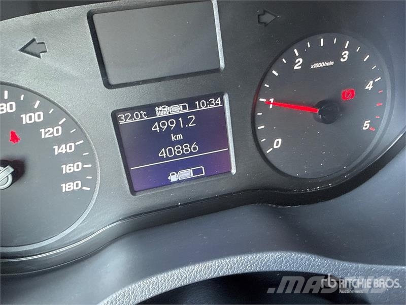 Mercedes-Benz Sprinter 311CDI Cargo Van Utilitaire