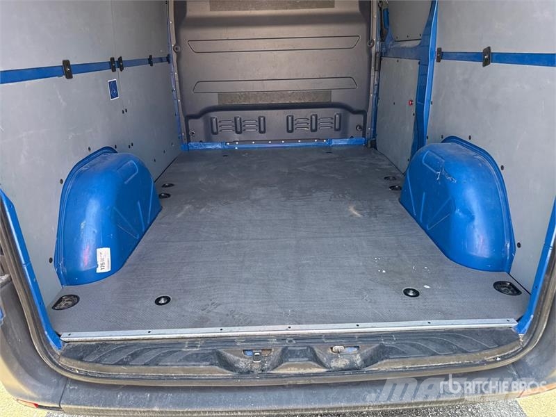 Mercedes-Benz Sprinter 211 CDi Cargo Van Utilitaire