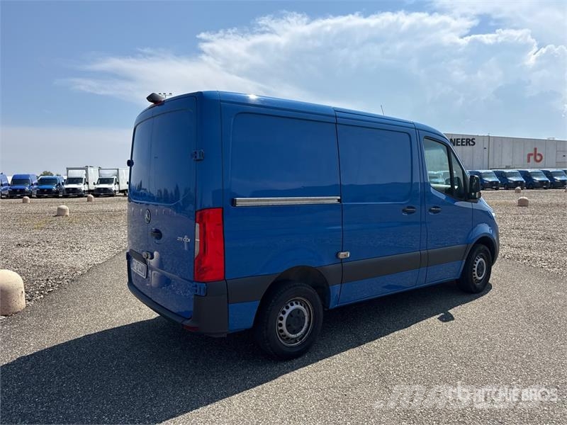 Mercedes-Benz Sprinter 211 CDi Cargo Van Lieferwagen