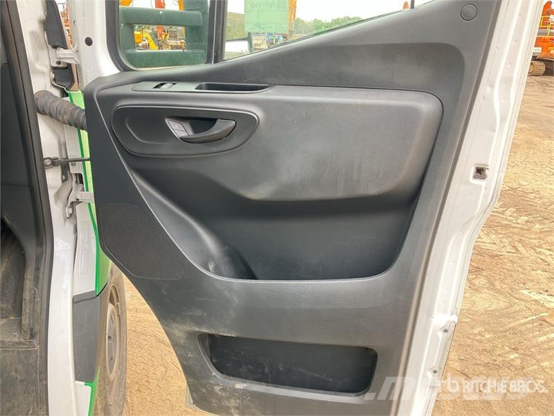 Mercedes-Benz Sprinter Van Truck Camion cassonati