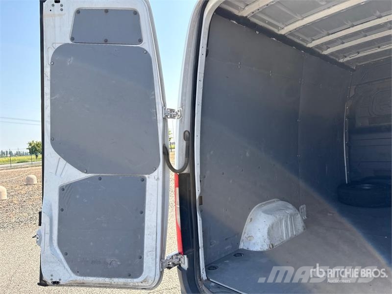 Mercedes-Benz Sprinter 314CDI Cargo Van Pakettiautot