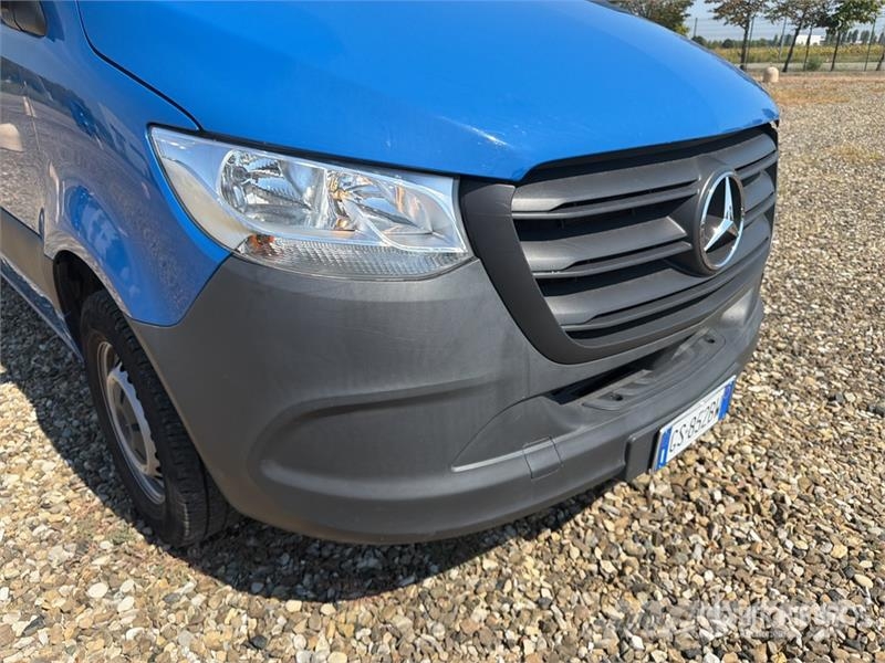 Mercedes-Benz Sprinter 211 CDi Cargo Van Utilitaire