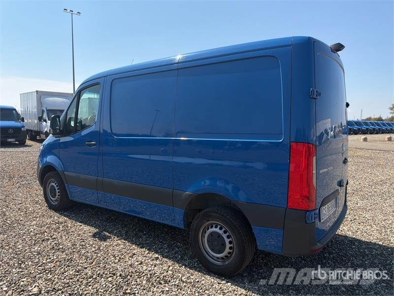 Mercedes-Benz Sprinter 211 CDi Cargo Van Utilitaire