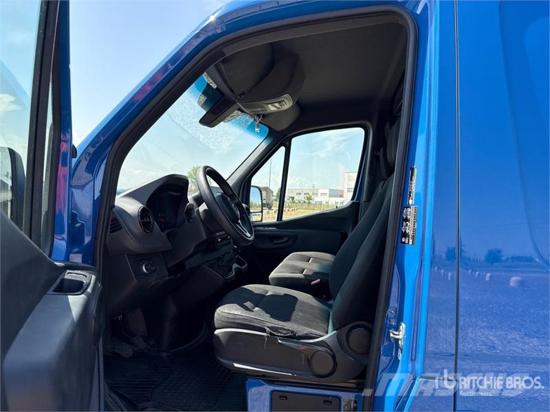 Mercedes-Benz Sprinter 211 CDi Cargo Van Utilitaire