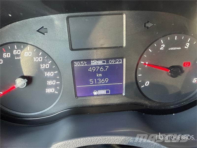 Mercedes-Benz Sprinter 211 CDi Cargo Van Utilitaire