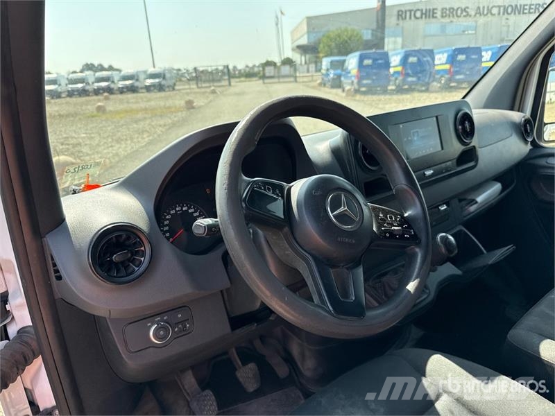 Mercedes-Benz Sprinter 314CDI Cargo Van Pakettiautot
