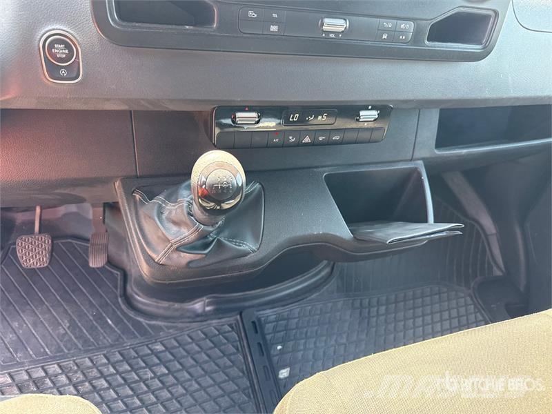 Mercedes-Benz Sprinter 311CDI Cargo Van Utilitaire