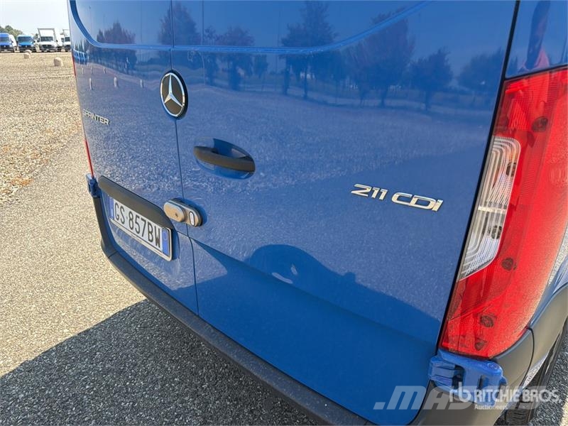 Mercedes-Benz Sprinter 211 CDi Cargo Van Lieferwagen