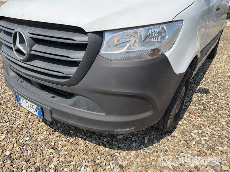 Mercedes-Benz Sprinter 311CDI Cargo Van Gesloten bedrijfswagens