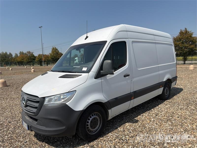 Mercedes-Benz Sprinter 314CDI Cargo Van Pakettiautot