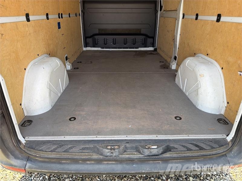 Mercedes-Benz Sprinter 311CDI Cargo Van Furgonetas cerradas