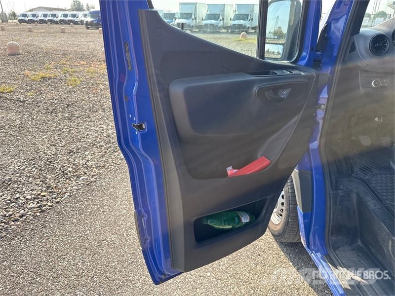 Mercedes-Benz Sprinter 311CDI Cargo Van Utilitaire