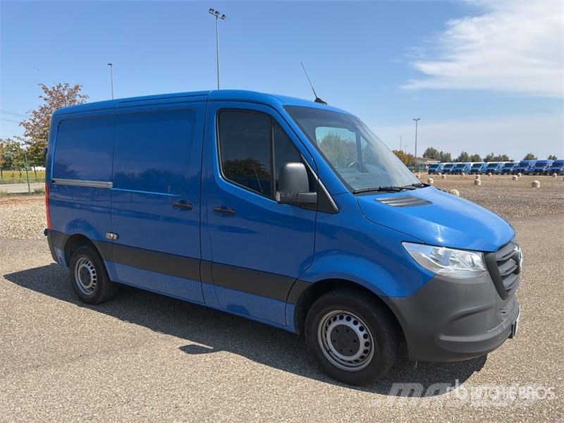 Mercedes-Benz Sprinter 211 CDi Cargo Van Utilitaire