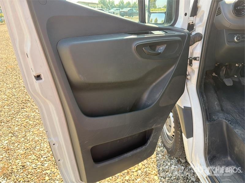Mercedes-Benz Sprinter 314CDI Cargo Van Pakettiautot