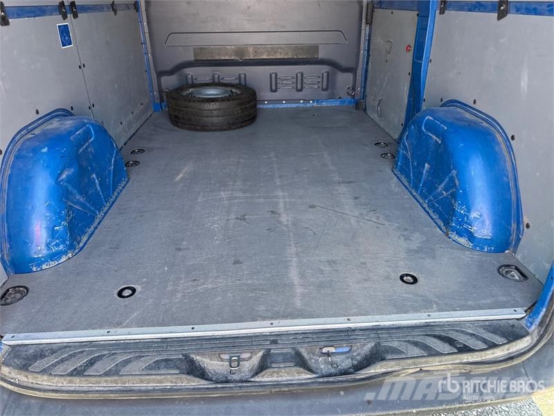 Mercedes-Benz Sprinter 211 CDi Cargo Van Lieferwagen