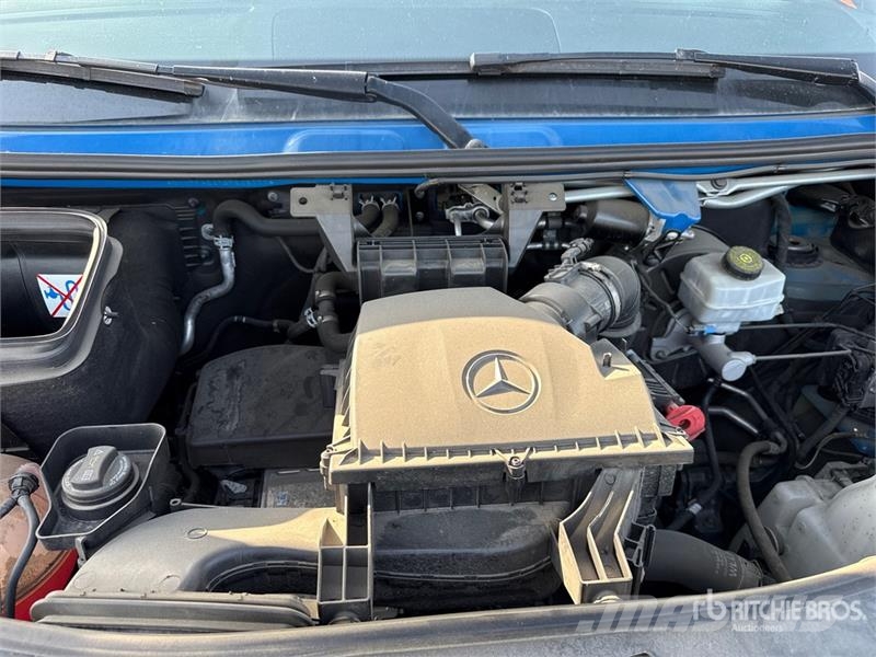 Mercedes-Benz Sprinter 211 CDi Cargo Van Lieferwagen