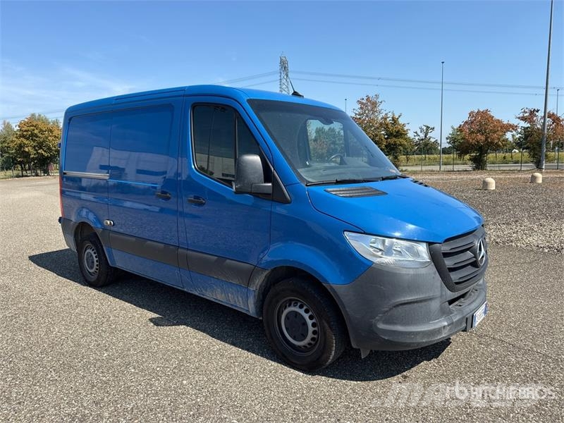 Mercedes-Benz Sprinter 211 CDi Cargo Van Utilitaire