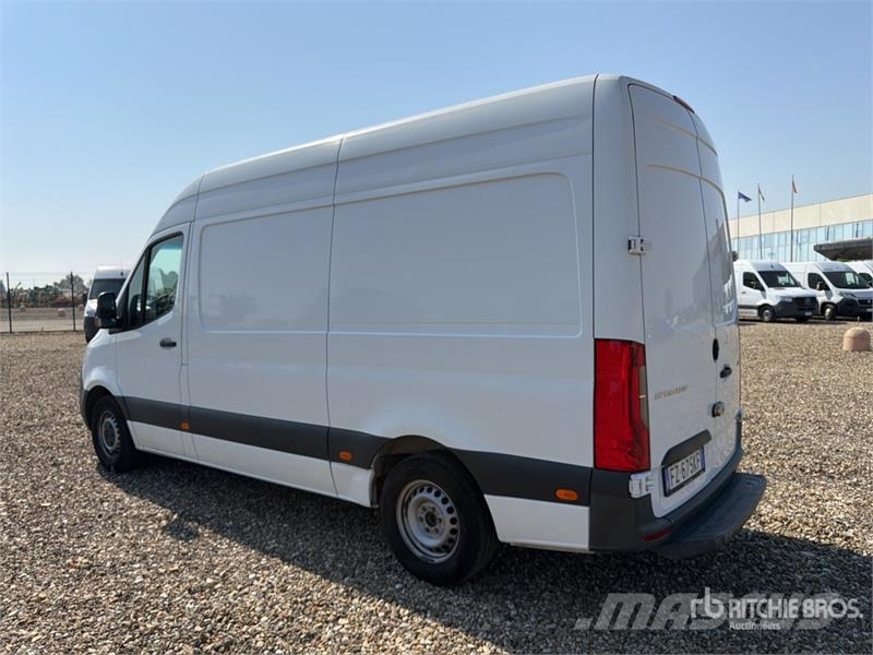 Mercedes-Benz Sprinter 314CDI Cargo Van Pakettiautot
