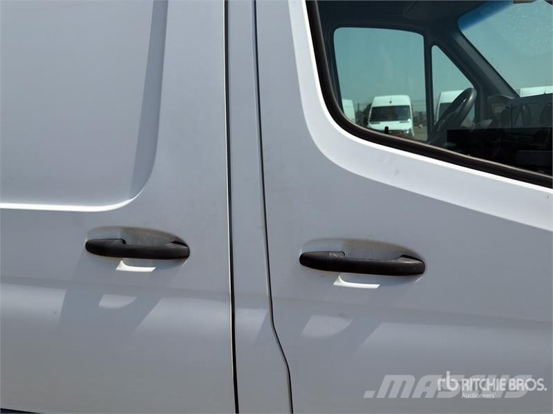Mercedes-Benz Sprinter 314CDI Cargo Van Pakettiautot