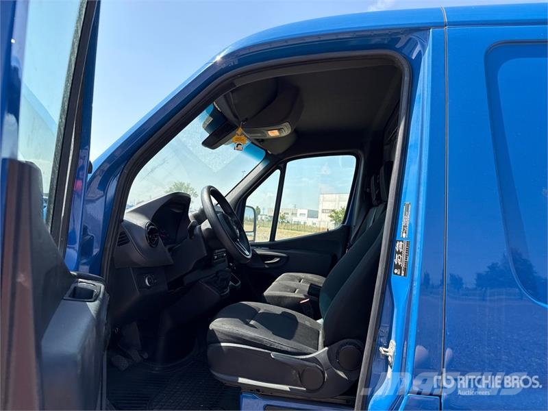 Mercedes-Benz Sprinter 211 CDi Cargo Van Lieferwagen