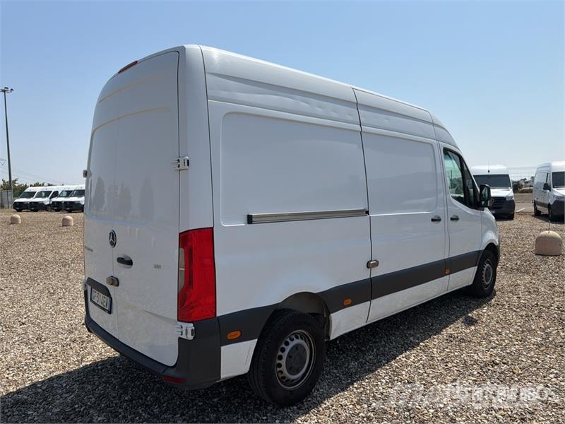 Mercedes-Benz Sprinter 311CDI Cargo Van Gesloten bedrijfswagens