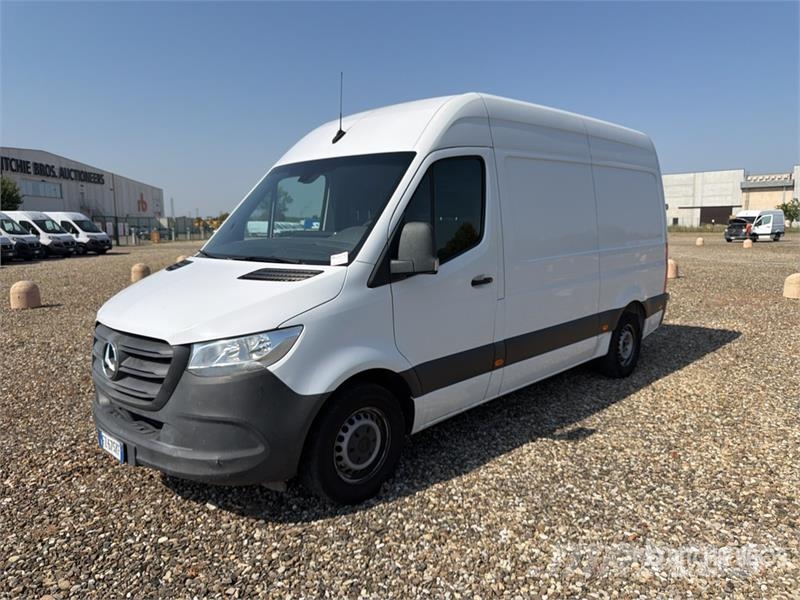 Mercedes-Benz Sprinter 314CDI Cargo Van Pakettiautot
