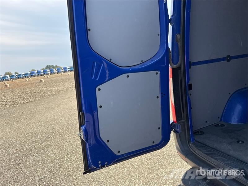 Mercedes-Benz Sprinter 311CDI Cargo Van Utilitaire