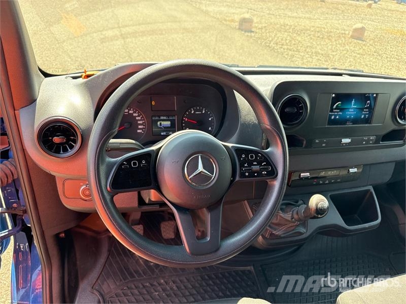 Mercedes-Benz Sprinter 211 CDi Cargo Van Lieferwagen