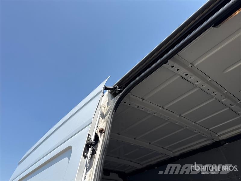 Mercedes-Benz Sprinter 314CDI Cargo Van Pakettiautot