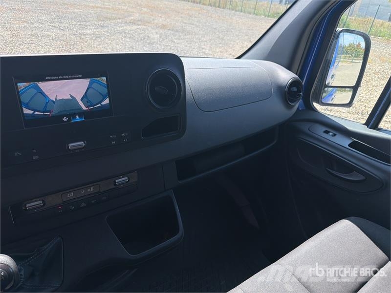 Mercedes-Benz Sprinter 311CDI Cargo Van Utilitaire