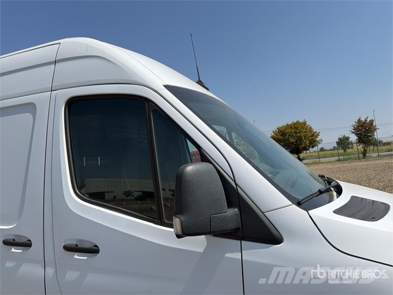 Mercedes-Benz Sprinter 311CDI Cargo Van Gesloten bedrijfswagens