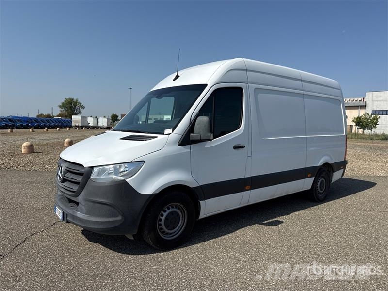 Mercedes-Benz Sprinter 314CDI Cargo Van Pakettiautot