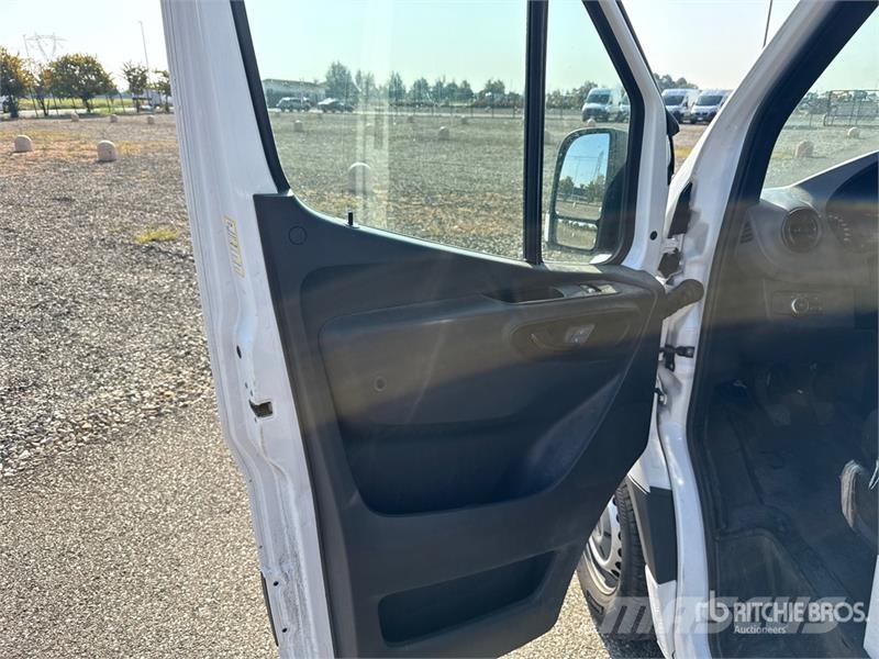 Mercedes-Benz Sprinter 314CDI Cargo Van Pakettiautot